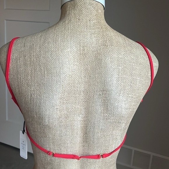 NWT WeWoreWhat Ruched Underwire Bikini Top Small - Picture 3 of 3